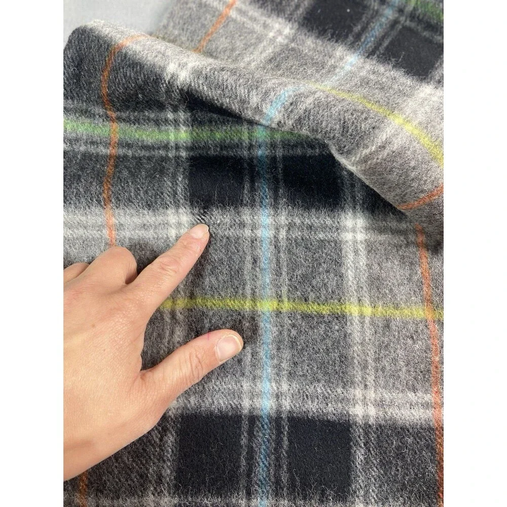 John Hanly Ireland 100% Lambswool Plaid Scarf Gray Fringe
